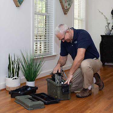 peter using inspection tools